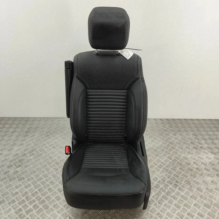 Esimene juhiiste MK72603B63AB