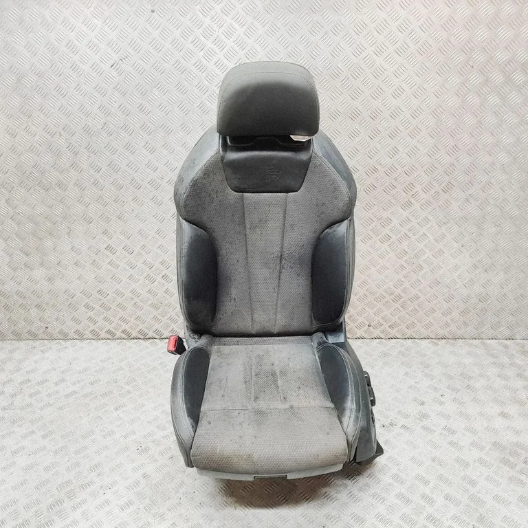 Priekšējais vadītāja sēdeklis 8W0881105F