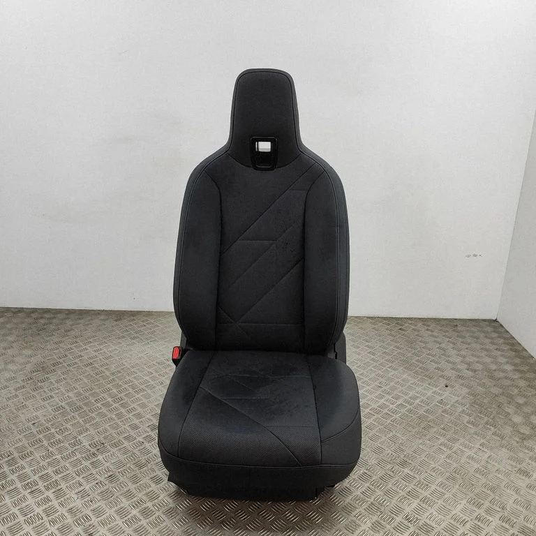 Priekšējais vadītāja sēdeklis 9109915