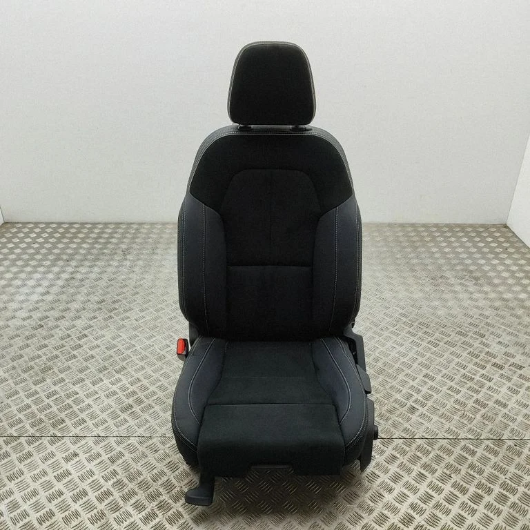 Fotel kierowcy 32338504
