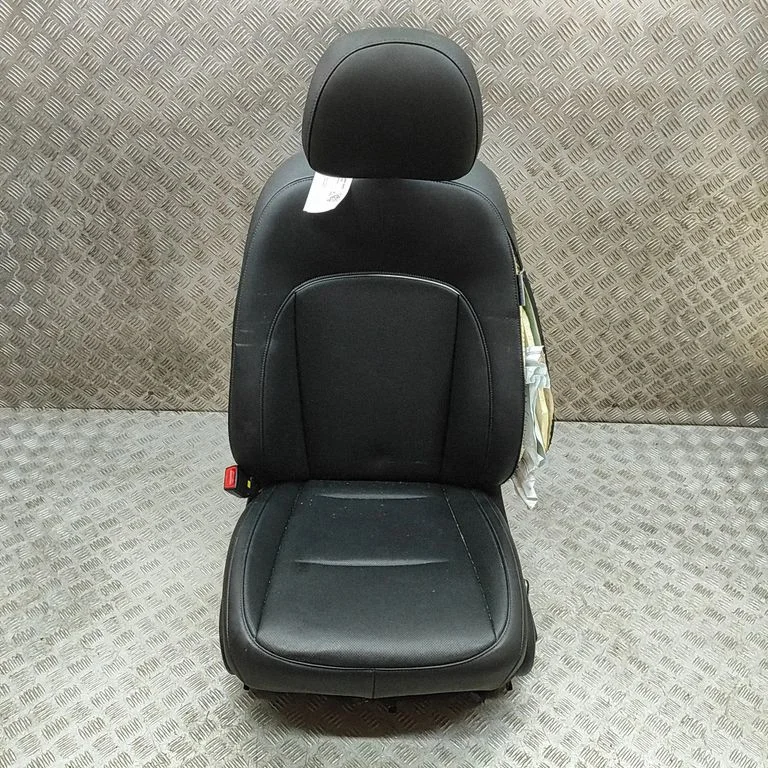 Priekšējais vadītāja sēdeklis 88100KL750UDR