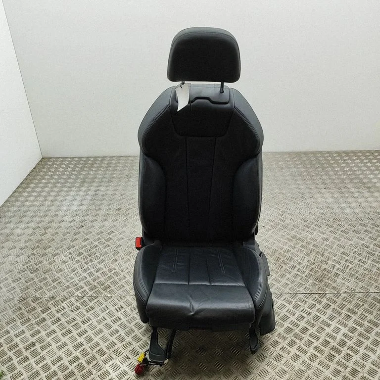 Front driver seat 8W0881105E
