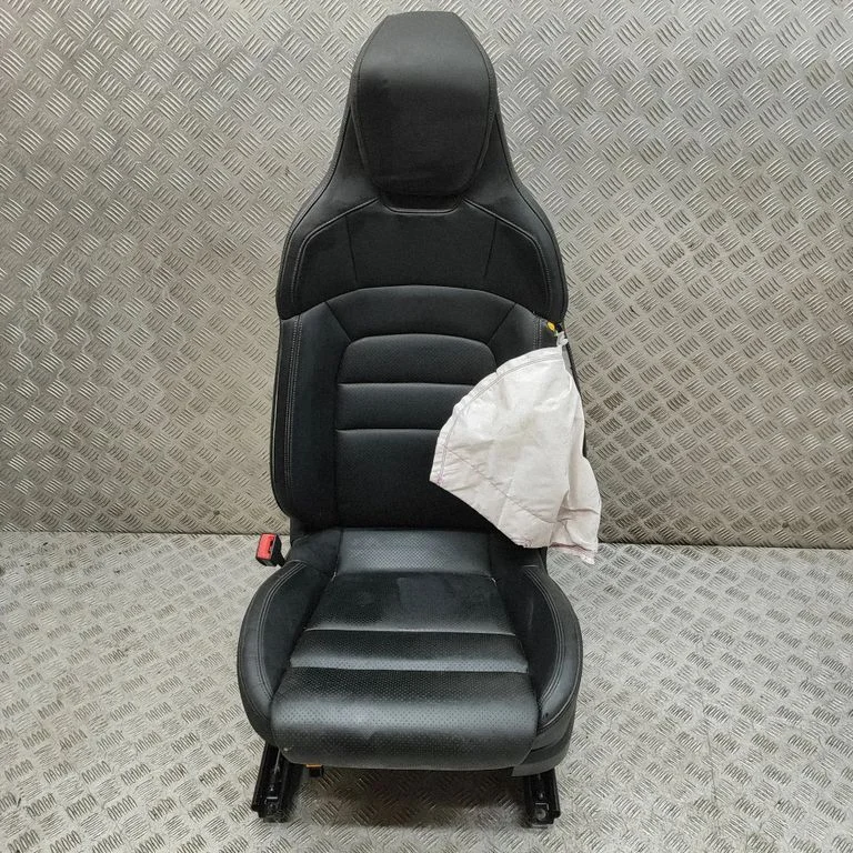 Front driver seat 992881105E