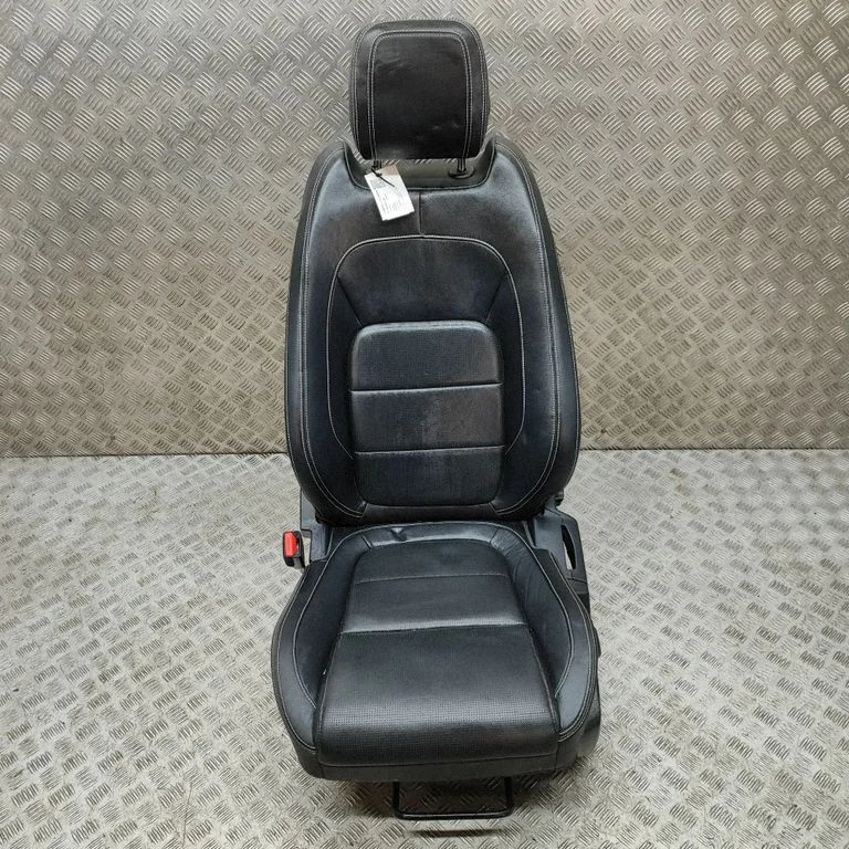Priekšējais vadītāja sēdeklis FK7261014AE