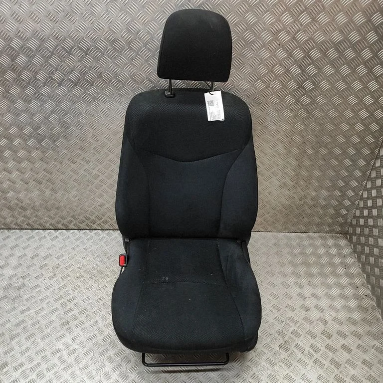 Priekšējais vadītāja sēdeklis 7107247202