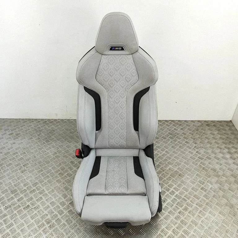 Priekšējais vadītāja sēdeklis 8088323