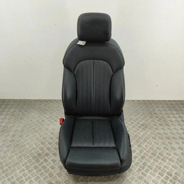 Fotel kierowcy 8K0881105AB