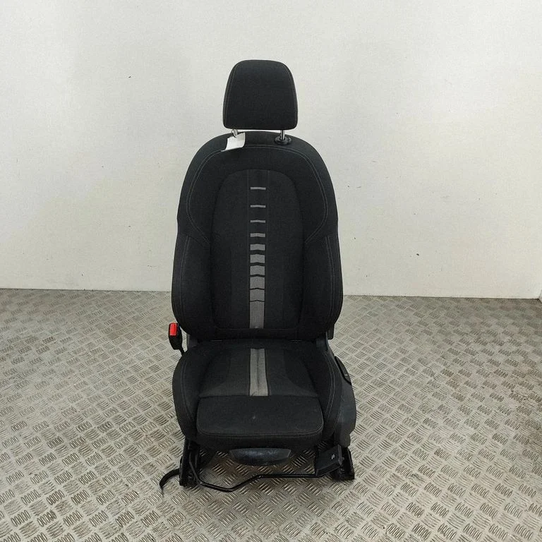Priekšējais vadītāja sēdeklis 7310849