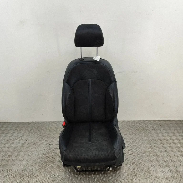 Priekšējais vadītāja sēdeklis 88500D4AA0