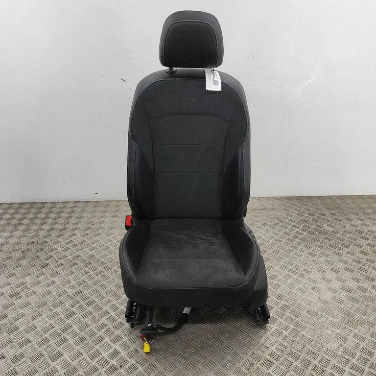 Front driver seat 2Q4881105K