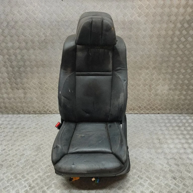 Priekšējais vadītāja sēdeklis 7161875