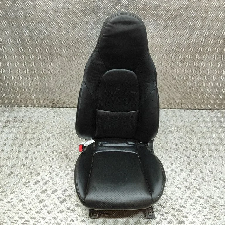 Front driver seat NC8488180