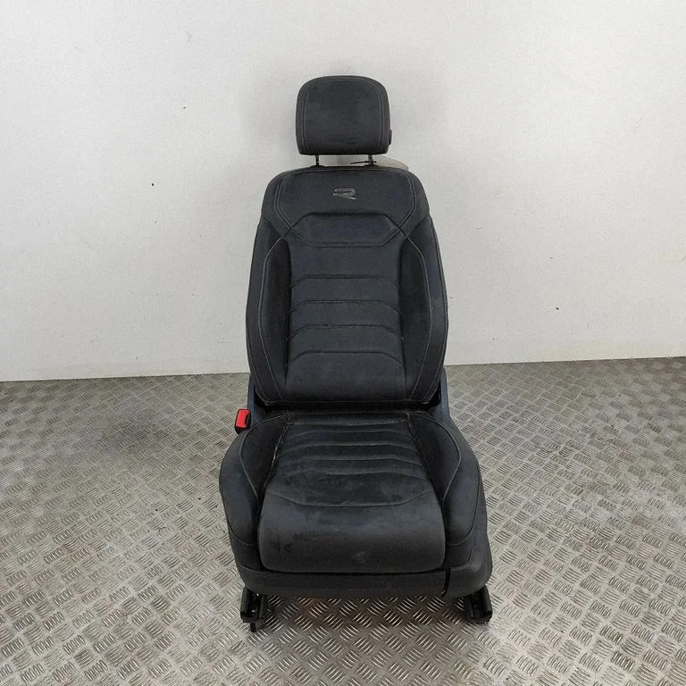 Priekšējais vadītāja sēdeklis 4M4881105A