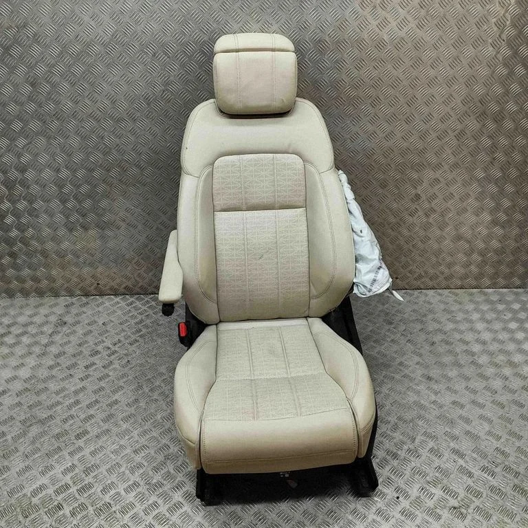 Front driver seat GX73600C99BD