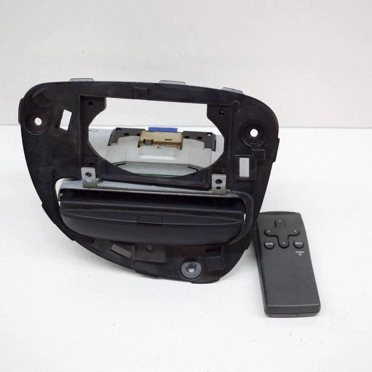 Screen/display/small screen – Volvo S80 (2004-2006)