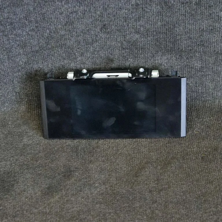 Screen/display/small screen – Lexus IS 220D-250-350 (2006-2013)