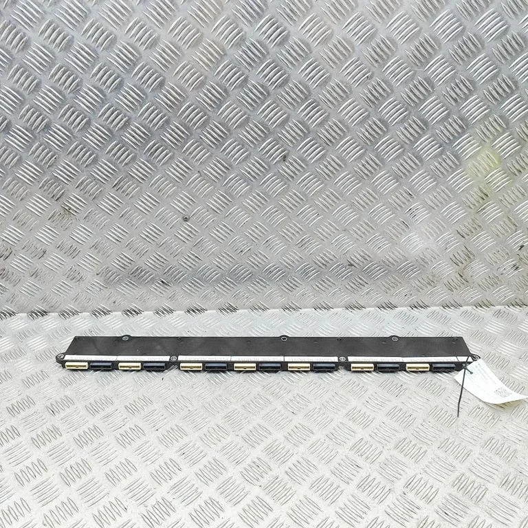 Pozostałe urządzenia – BMW iX1 (2022-)