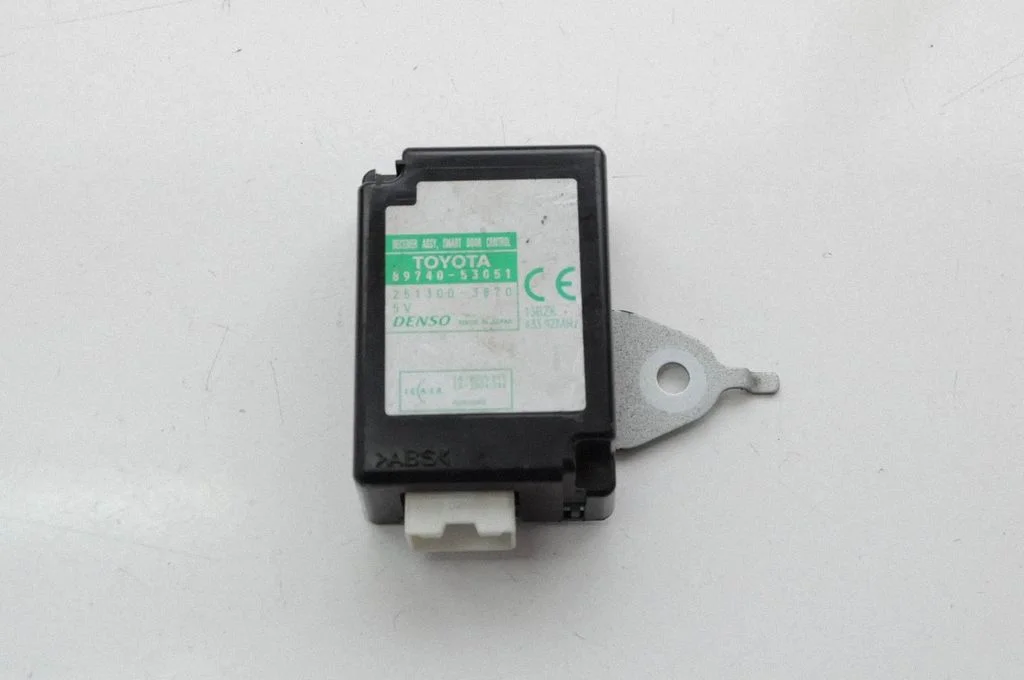 Other devices – Lexus IS 220D-250-350 (2006-2013)