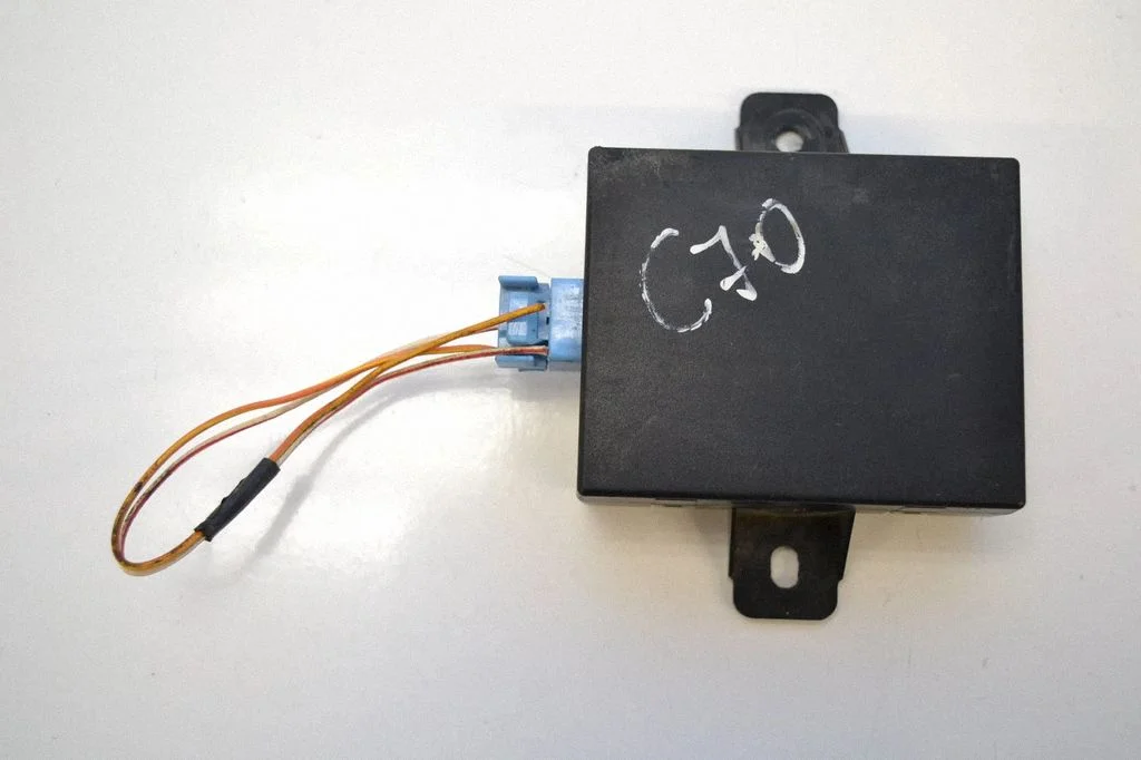 Other devices 30797009 – Volvo C70 (1998-2005)