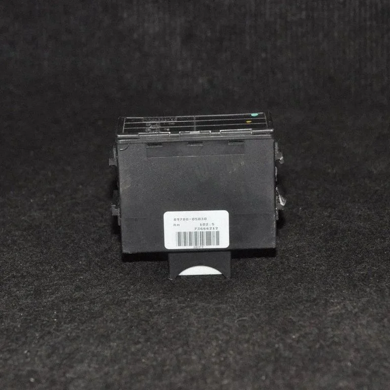 Other devices – Toyota Yaris (2006-2011)