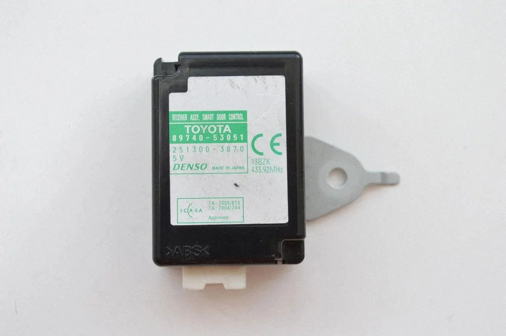 Other devices – Lexus IS 220D-250-350 (2006-2013)