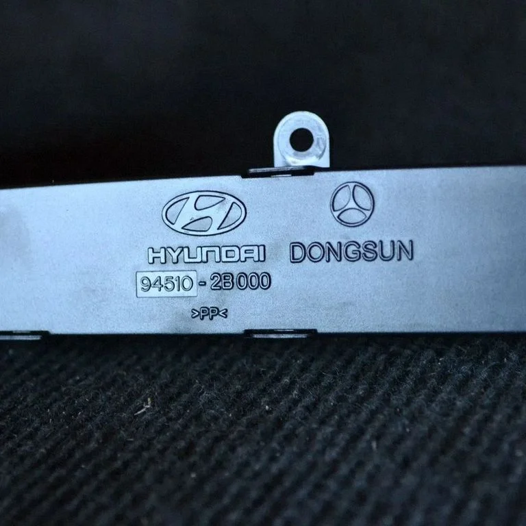 Clock – Hyundai Santa Fe (2006-2012)