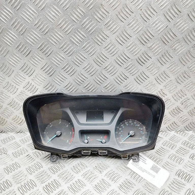 Speedometer (instrument cluster) GK2T10849KA