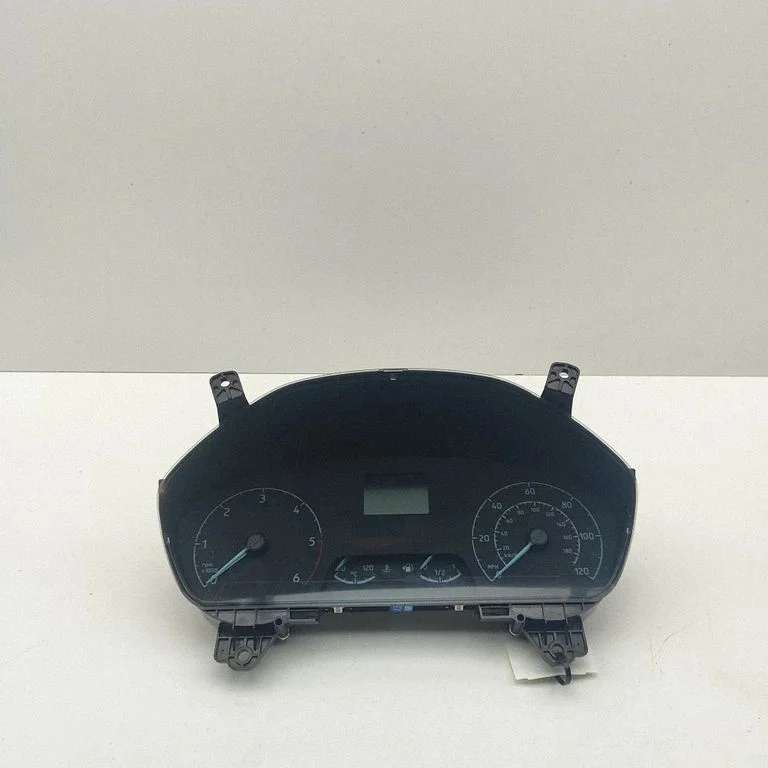 Spidometrs (instrumentu panelis) MK3T10849ADB