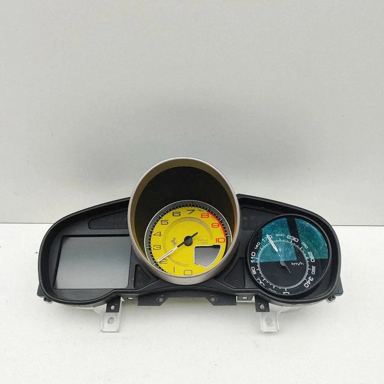 Speedometer (instrument cluster) 252496 – Ferrari California F149 (2008-2014)