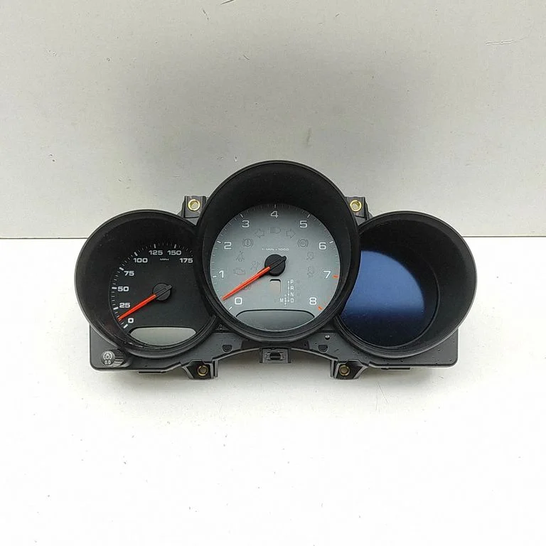 Spidometrs (instrumentu panelis) 95B920901JG