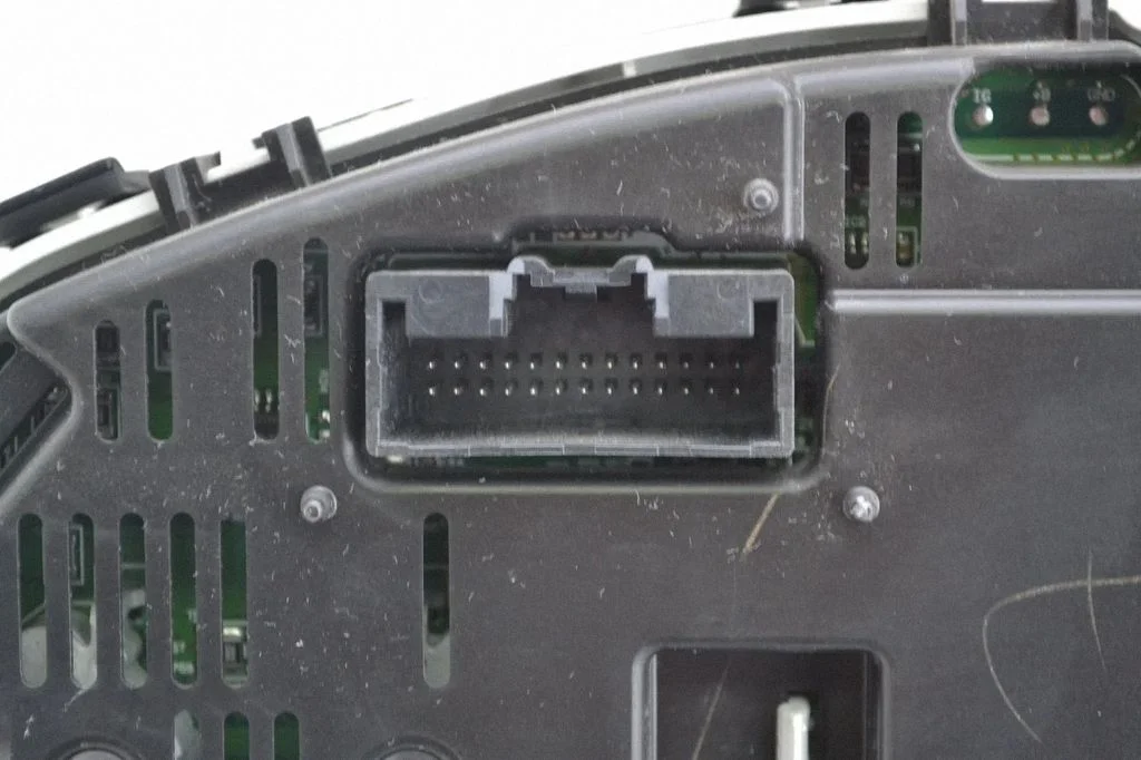 Speedometer (instrument cluster) BE5T10849DD – Ford Fusion (2006-2012)