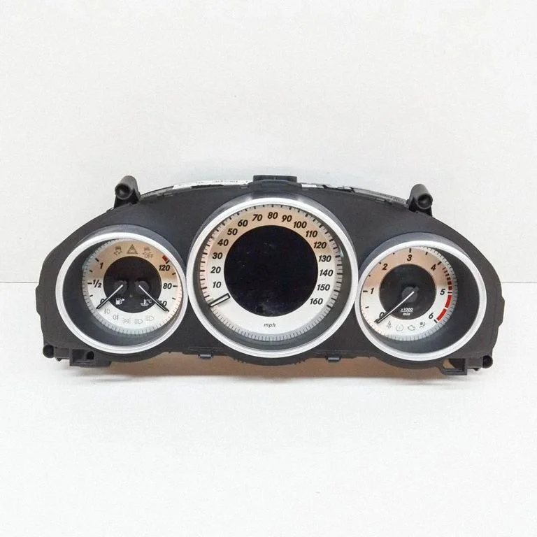 Spidometrs (instrumentu panelis) – Mercedes-Benz CLK klase C207 A207 (2010-2017)