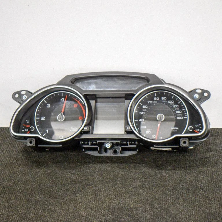Spidometrs (instrumentu panelis) – Audi A5 Sportback 8TA (2009-2016)