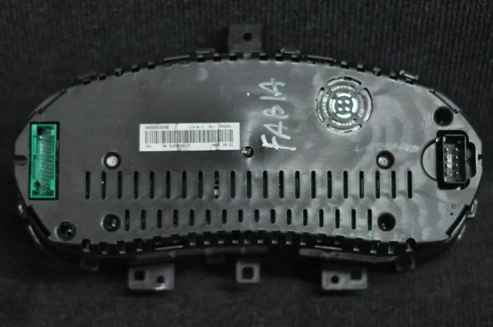 Spidomeeter (näidikuplokk) – Skoda Fabia Mk2 (5J) (2007-2014)