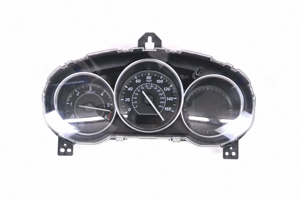 Spidometrs (instrumentu panelis) – Mazda 6 (2013-2016)