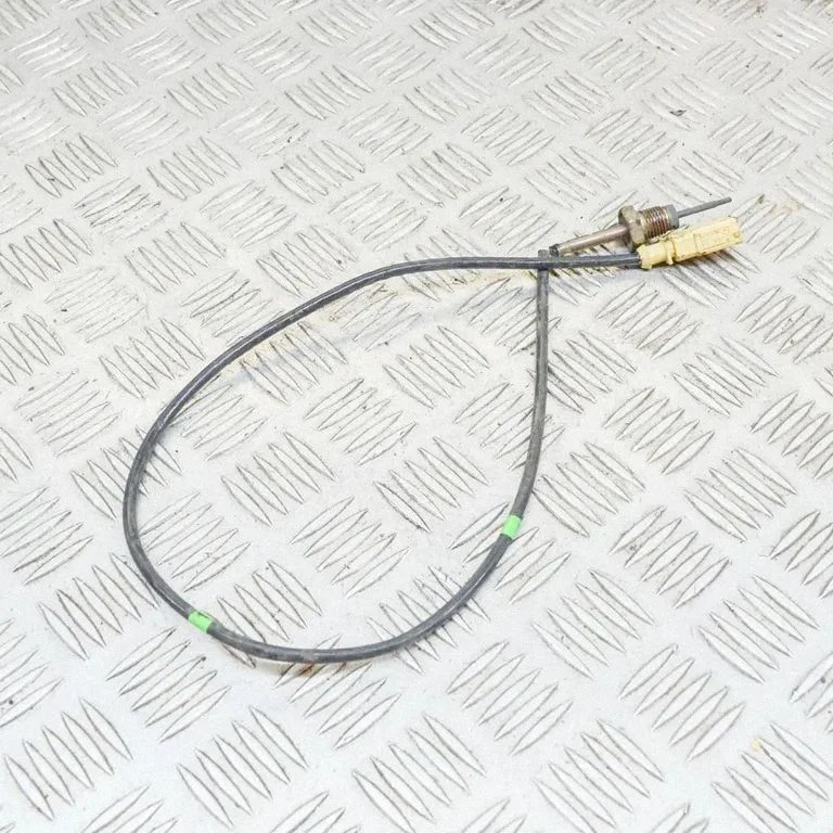Oil temperature sensor – Volkswagen Tiguan (2007-2016)