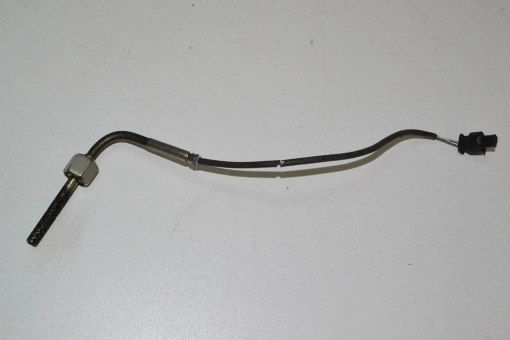 Oil temperature sensor – Mercedes-Benz CLS-Class C219 (2003-2011)