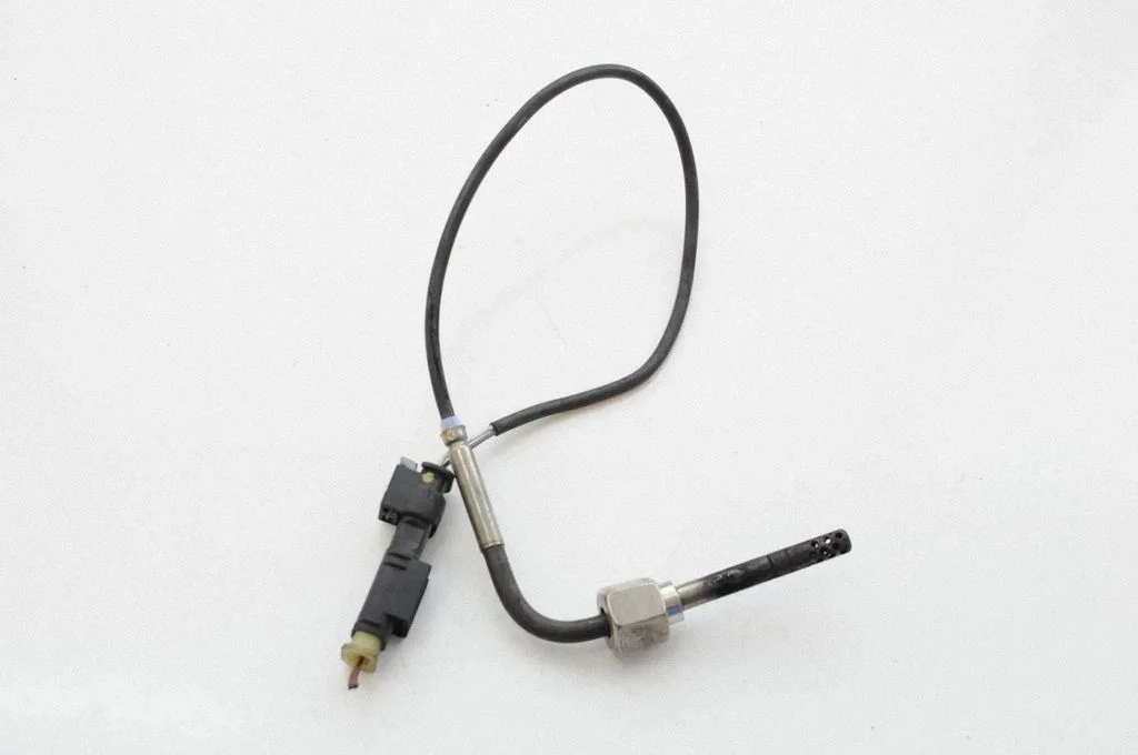 Oil temperature sensor – Mercedes-Benz C-Class AMG W204 (2007-2014)