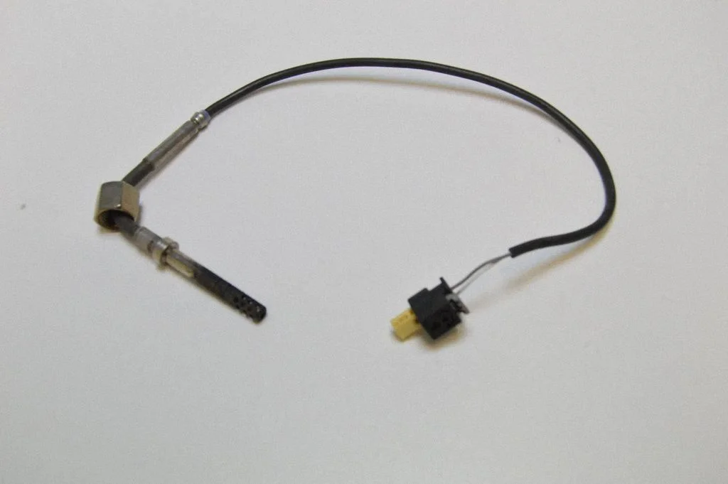 Oil temperature sensor – Mercedes-Benz C-Class AMG W204 (2007-2014)