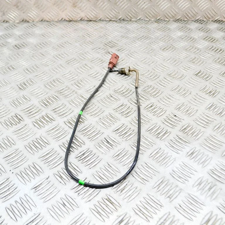 Oil temperature sensor 04L906088JJ