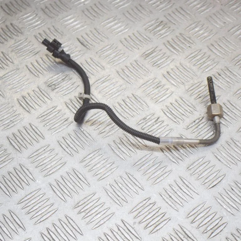 Oil temperature sensor A0009050632