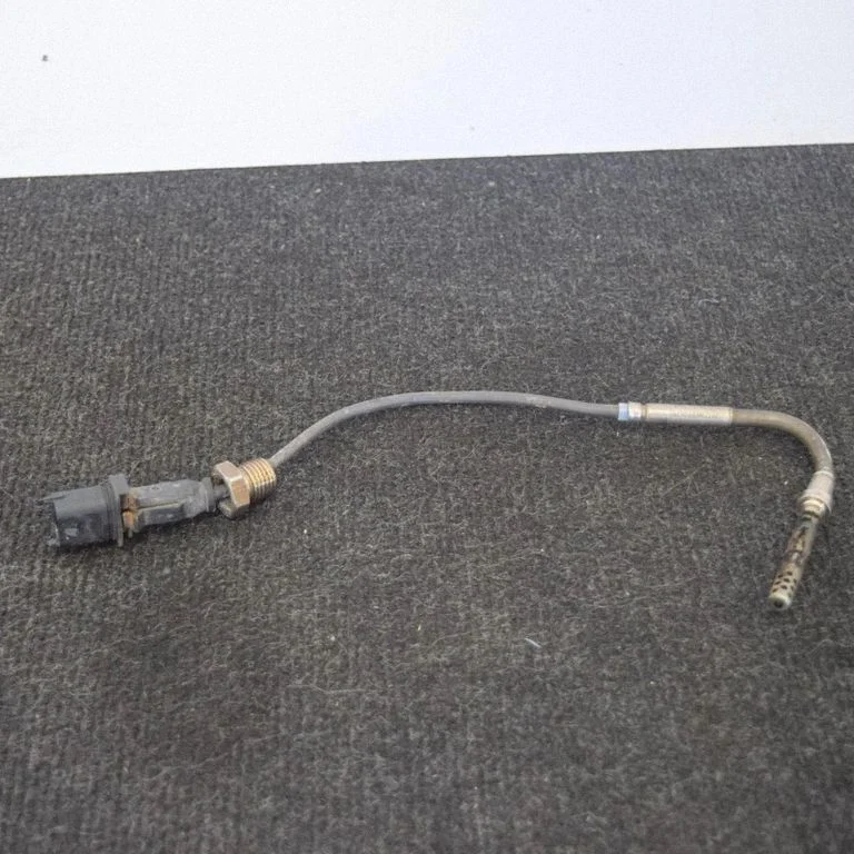 Oil temperature sensor – Opel Insignia A (2008-2017)