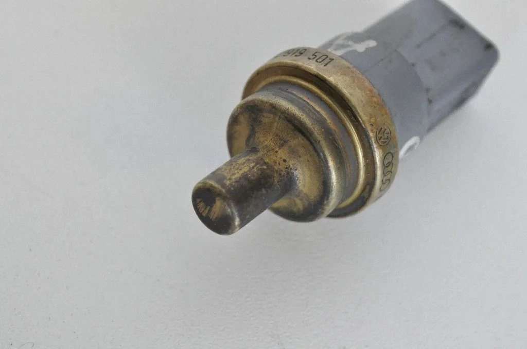 Õli temperatuuri andur – Volkswagen Passat B6 (2005-2010)