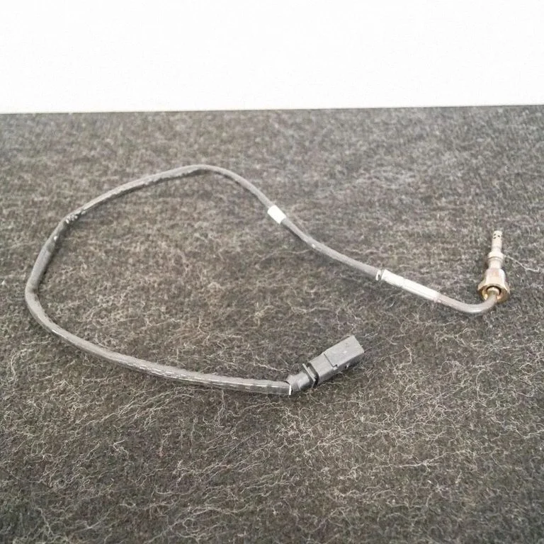 Oil temperature sensor – Audi Q5 SQ5 8R (2008-2017)
