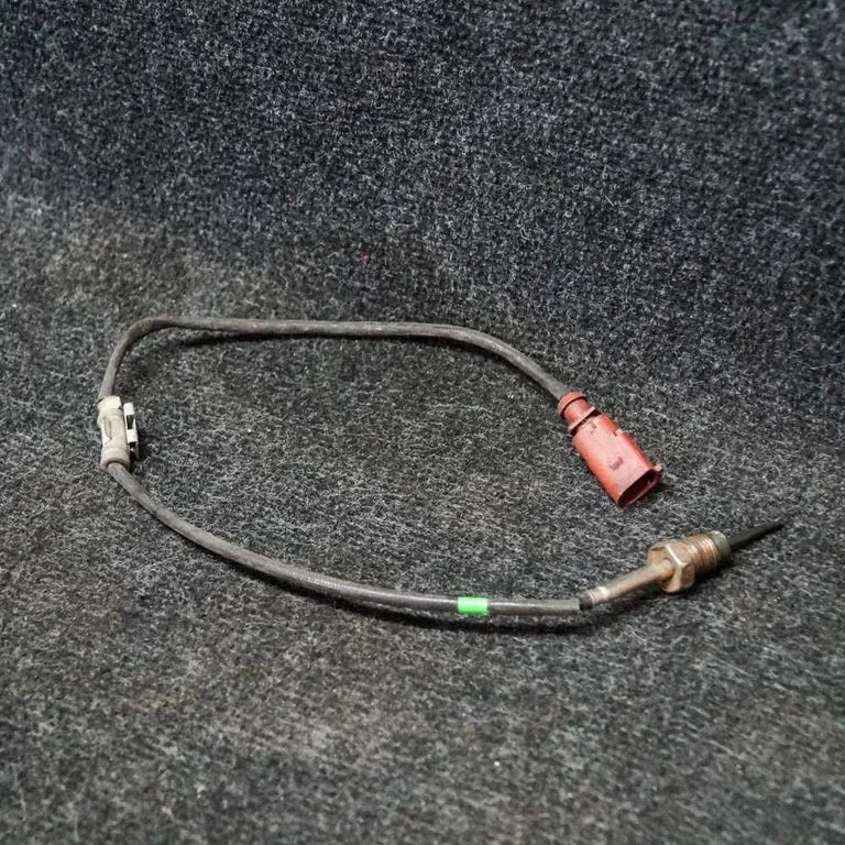 Oil temperature sensor – Volkswagen Passat CC (2008-2016)
