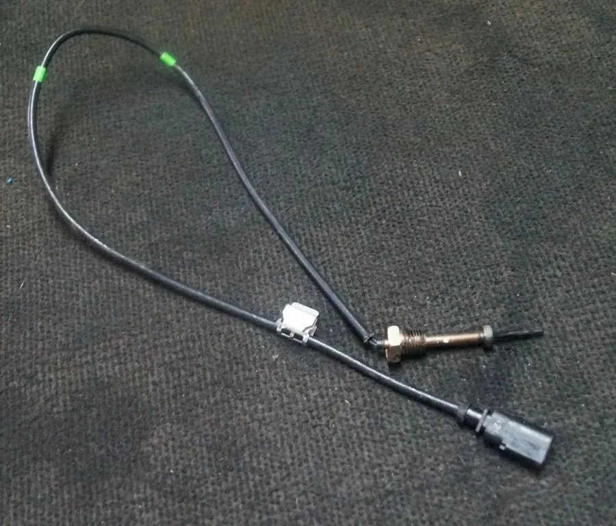 Oil temperature sensor – Volkswagen Passat CC (2008-2016)