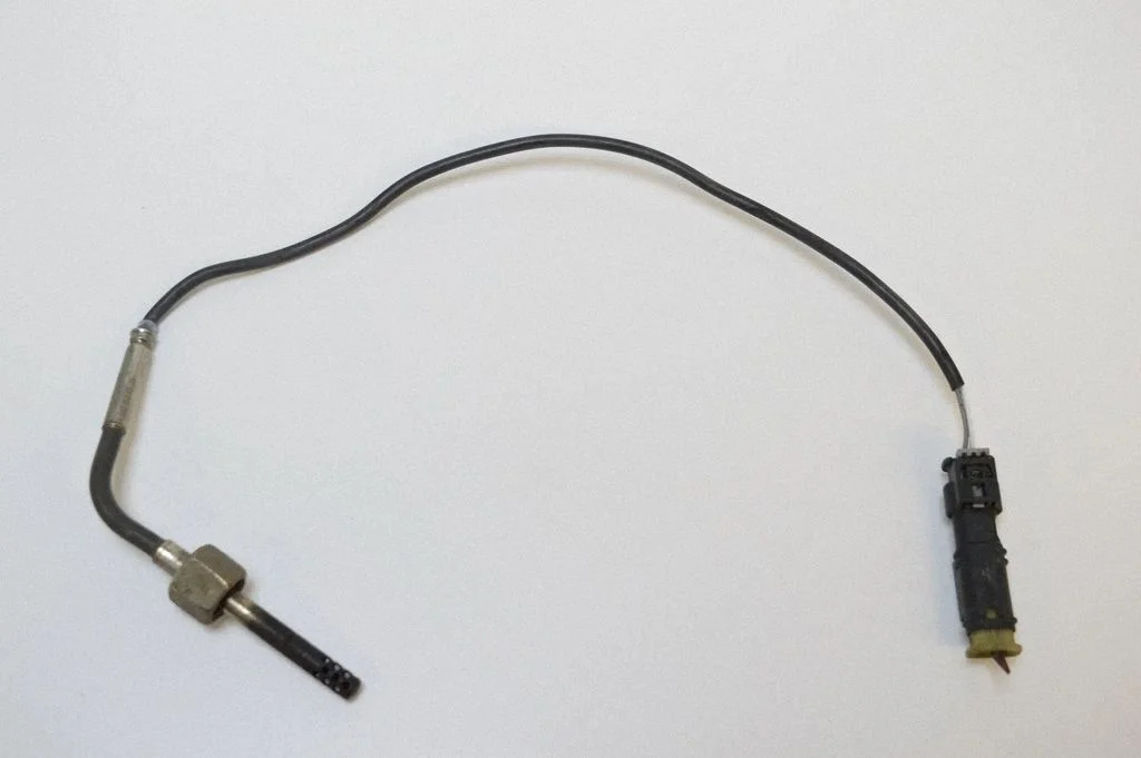 Oil temperature sensor – Mercedes-Benz Sprinter W906 (2006-2018)