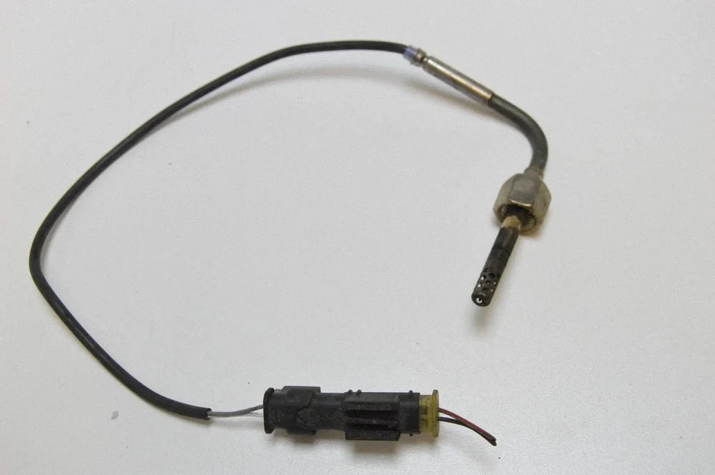 Oil temperature sensor – Mercedes-Benz Sprinter W906 (2006-2018)