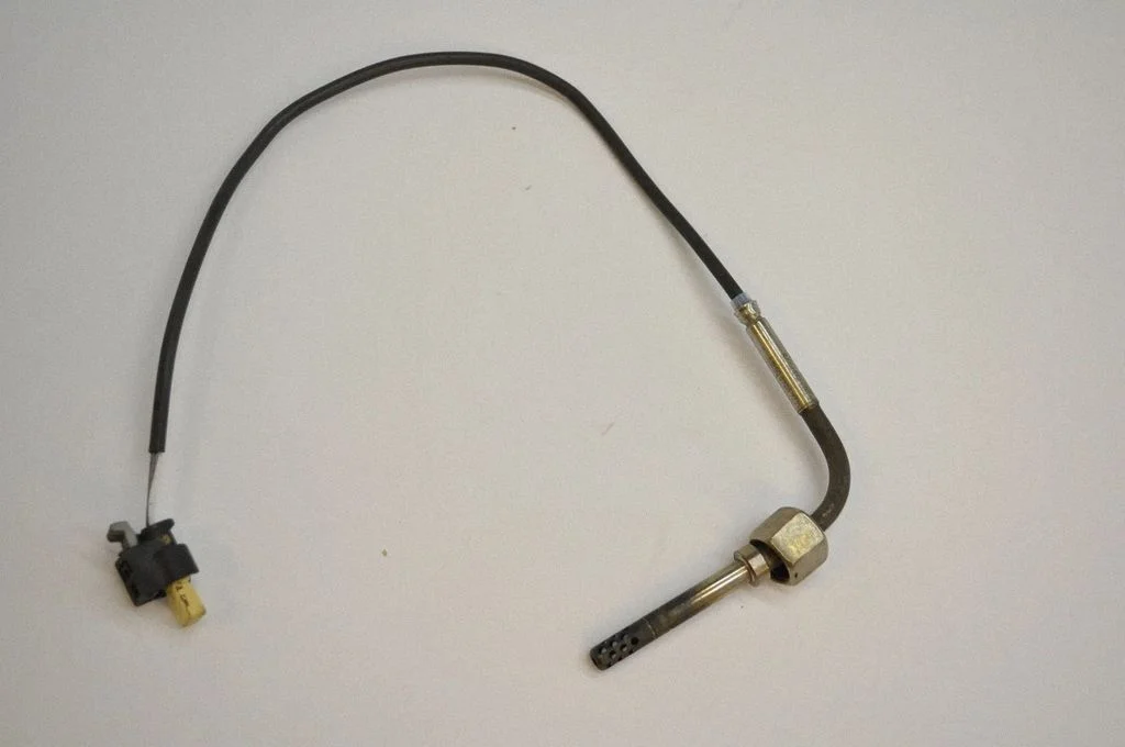 Oil temperature sensor – Mercedes-Benz Sprinter W906 (2006-2018)