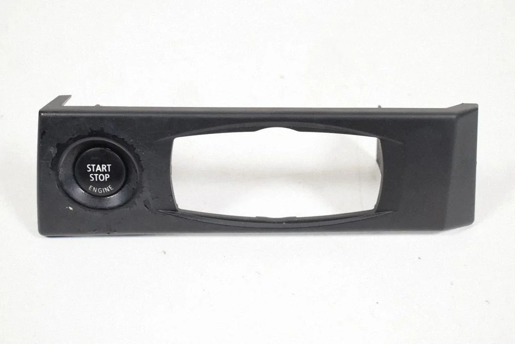 Motora iedarbināšanas poga (slēdzis) – BMW 5. sērija E60 E61 (2004-2010)
